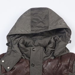 波司登羽絨服男裝評測 B1201079輕暖休閑撞色脫卸帽短款穿搭指南